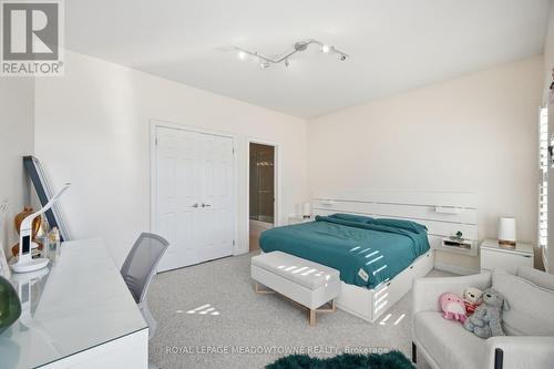 5221 Adobe Court, Mississauga, ON - Indoor Photo Showing Bedroom
