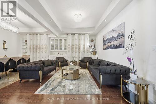 5221 Adobe Court, Mississauga, ON - Indoor Photo Showing Living Room