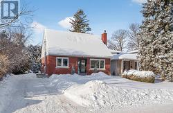 274 COMPTON AVENUE  Ottawa, ON K2B 5A9