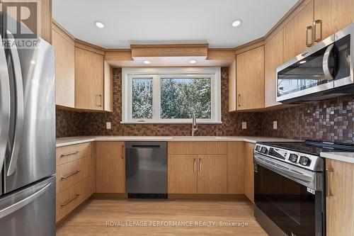 274 Compton Avenue, Ottawa, ON - Indoor Photo Showing Kitchen