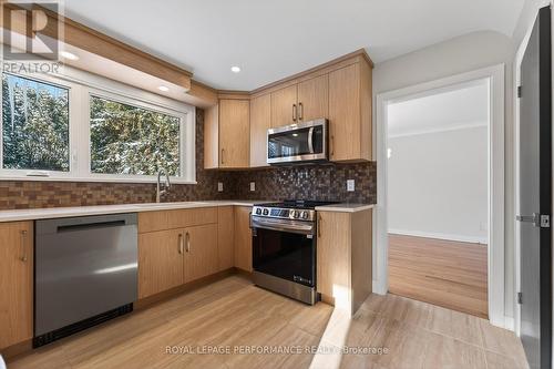 274 Compton Avenue, Ottawa, ON - Indoor Photo Showing Kitchen