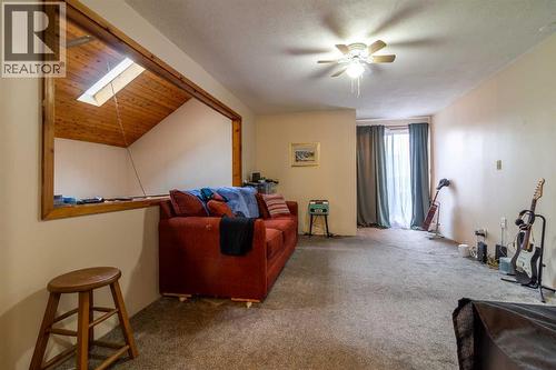 253 51 Avenue E, Claresholm, AB - Indoor Photo Showing Other Room