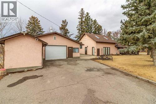 253 51 Avenue E, Claresholm, AB - Outdoor