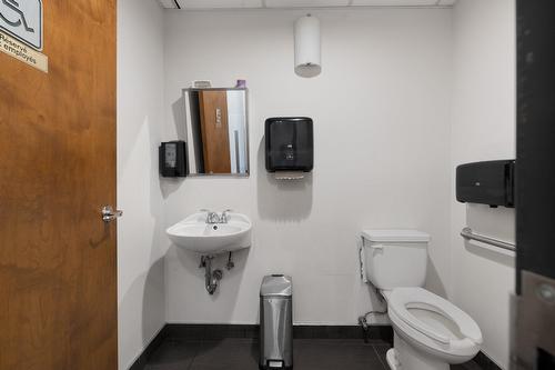Bathroom - 82-82  - 90 Rue Wellington N., Sherbrooke (Les Nations), QC - Indoor Photo Showing Bathroom