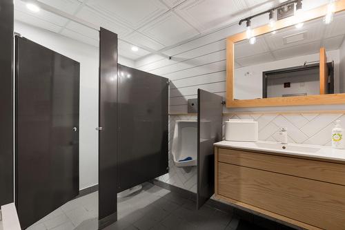 Bathroom - 82-82  - 90 Rue Wellington N., Sherbrooke (Les Nations), QC - Indoor