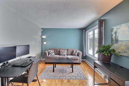 Living room - 574 Ch. Mercier, Val-D'Or, QC - Indoor Photo Showing Living Room