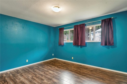431 Macmillan Dr, Sayward, BC 
