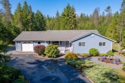 1356 Meadowood Way  Qualicum Beach, BC V9K 2S4
