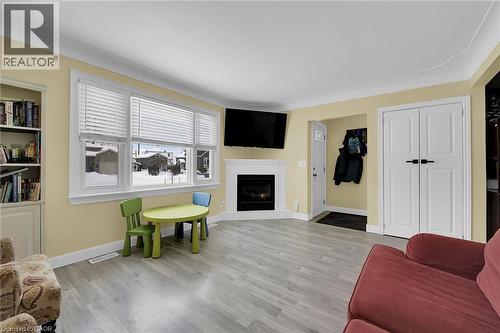 62 Knoll Street, Port Colborne, ON - Indoor Photo Showing Living Room With Fireplace