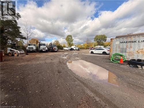 2070 Queensway Drive, Burlington, ON 