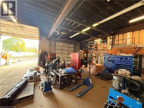 2070 Queensway Drive, Burlington, ON 