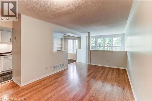 1084 Queen Street W Unit# 24B, Mississauga, ON - Indoor
