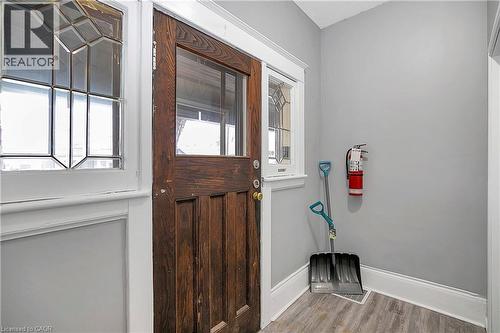 133 Park Row N, Hamilton, ON - Indoor Photo Showing Other Room