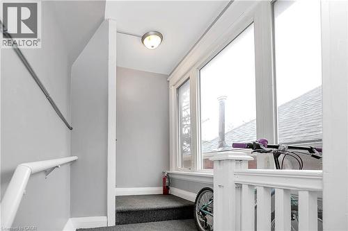 133 Park Row N, Hamilton, ON - Indoor Photo Showing Other Room