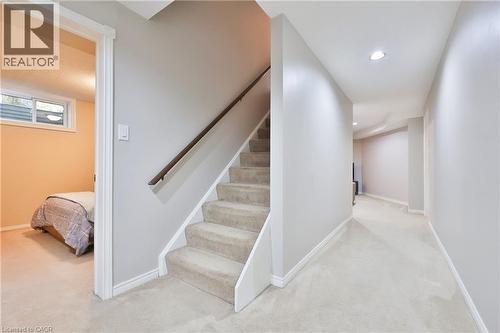 206 Rossmore Boulevard, Burlington, ON - Indoor Photo Showing Other Room