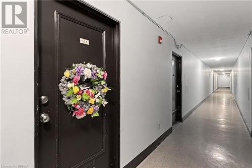 Hall with baseboards - 485 Thorold Road Unit# 323, Welland, ON - Indoor Photo Showing Other Room