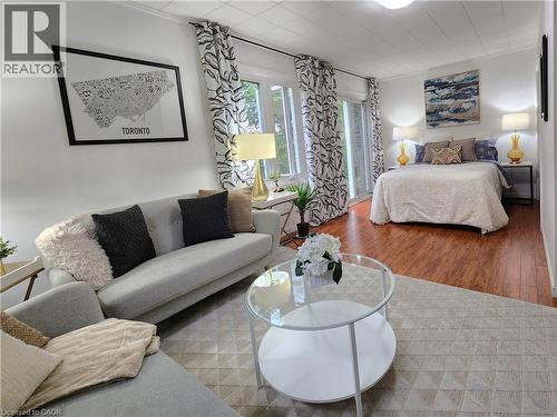 1089 Meredith Avenue, Mississauga, ON - Indoor Photo Showing Other Room