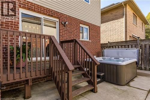 28 Springbreeze Heights, Hamilton, ON - Outdoor With Deck Patio Veranda With Exterior