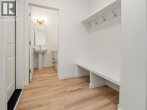 730 Violet Place W, Lethbridge, AB - Indoor Photo Showing Other Room