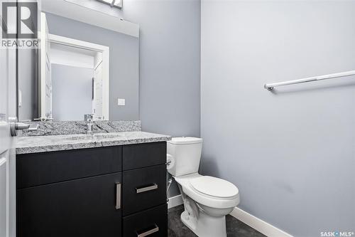 5669 Glide Crescent, Regina, SK - Indoor Photo Showing Bathroom