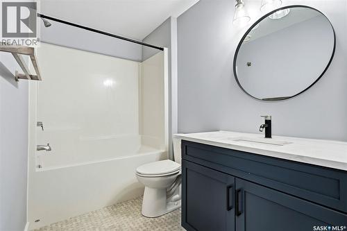 5669 Glide Crescent, Regina, SK - Indoor Photo Showing Bathroom