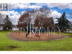 Moraine Court Park right next door! - 