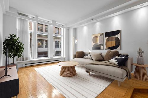 17-285 Place D'Youville  Montréal (Ville-Marie), QC H2Y 2A4