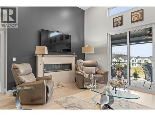 269 Diamond Way Unit# 13, Vernon, BC - Indoor With Fireplace