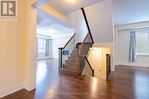 166 Conklin Crescent, Aurora, ON - Indoor Photo Showing Other Room