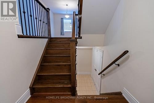 166 Conklin Crescent, Aurora, ON - Indoor Photo Showing Other Room