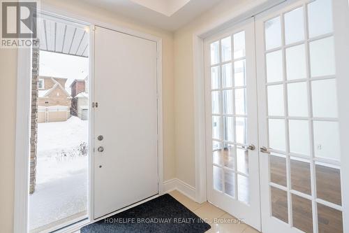 166 Conklin Crescent, Aurora, ON - Indoor Photo Showing Other Room