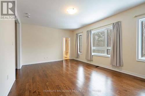 166 Conklin Crescent, Aurora, ON - Indoor Photo Showing Other Room