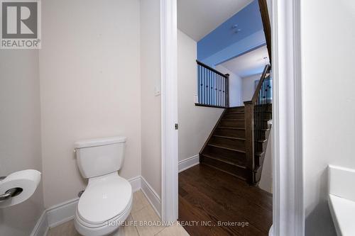 166 Conklin Crescent, Aurora, ON - Indoor Photo Showing Bathroom