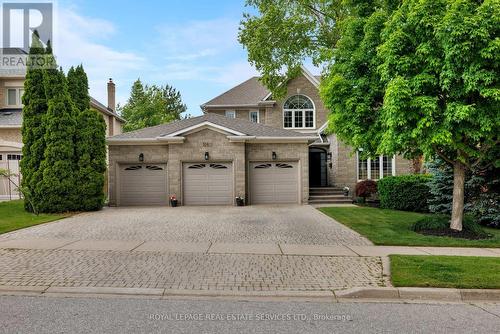 1061 SUMMIT RIDGE DRIVE  Oakville, ON L6M 3K9
