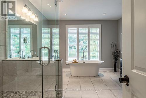 60 Parker Avenue, Hamilton, ON - Indoor Photo Showing Bathroom