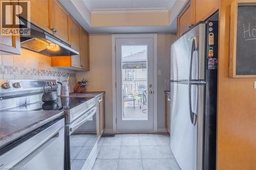 4 Ruthven Crescent, Alliston, ON - Indoor Photo Showing Kitchen