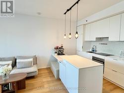 4006 - 5 ST. JOSEPH STREET  Toronto, ON M4Y 0B6