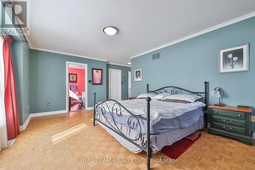 2 Sandway Crescent, Vaughan, ON - Indoor Photo Showing Bedroom