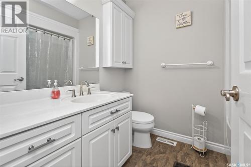 27 Marigold Crescent, Moose Jaw, SK - Indoor Photo Showing Bathroom