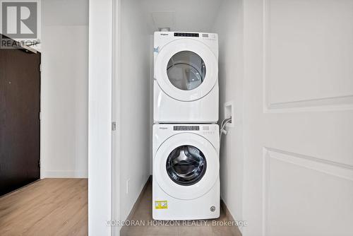 1702 - 50 Grand Avenue S, Cambridge, ON - Indoor Photo Showing Laundry Room