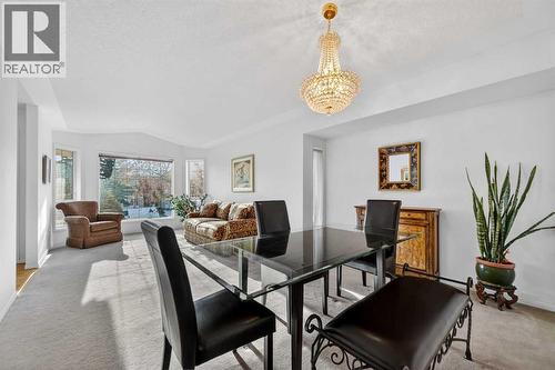 12 Sierra Morena Way Sw, Calgary, AB - Indoor Photo Showing Dining Room