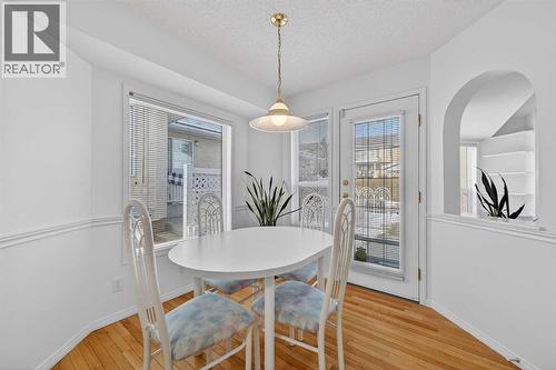 12 Sierra Morena Way Sw, Calgary, AB - Indoor Photo Showing Dining Room