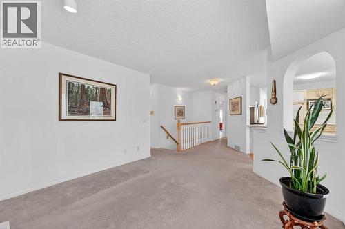 12 Sierra Morena Way Sw, Calgary, AB - Indoor Photo Showing Other Room