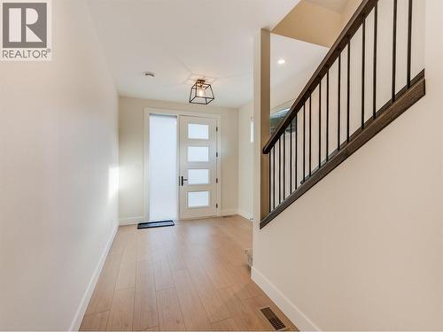 Foyer - 910 Lakeside Drive Unit# 107, Nelson, BC - Indoor Photo Showing Other Room