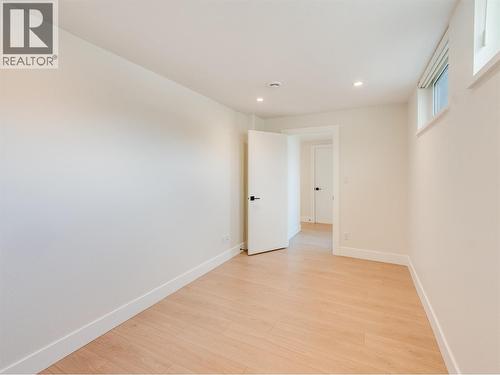910 Lakeside Drive Unit# 107, Nelson, BC - Indoor Photo Showing Other Room