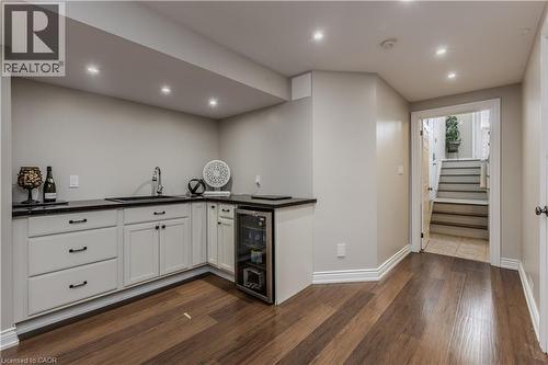 3202 Steeplechase Drive, Burlington, ON - Indoor