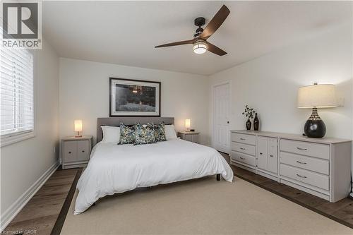 3202 Steeplechase Drive, Burlington, ON - Indoor Photo Showing Bedroom