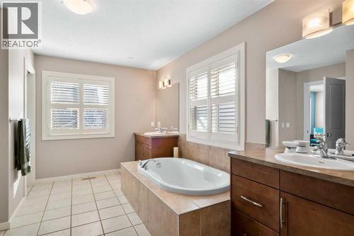 Amazing 5 pc. Ensuite - 5 Mahogany Square Se, Calgary, AB - Indoor Photo Showing Bathroom