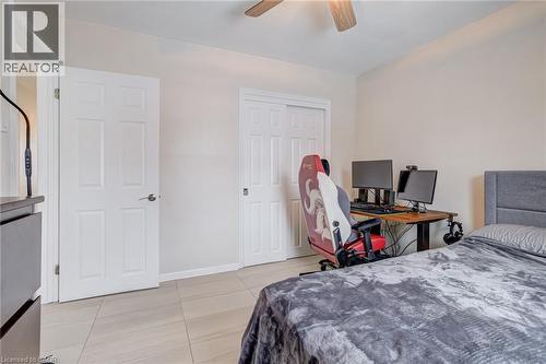 Primary bedroom on main level - 2322 Redfern Road, Burlington, ON - Indoor Photo Showing Bedroom