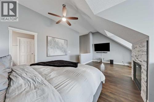 2959 Peacekeepers Way Sw, Calgary, AB - Indoor Photo Showing Bedroom